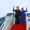 Chủ tịch nước Trần Đại Quang và Phu nhân đến sân bay Quốc tế Phnom Penh. (Ảnh: Nhan Sáng/TTXVN)