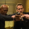 Samuel L. Jackson và Ryan Reynolds trong phim. 