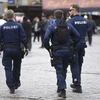 Cảnh sát Phần Lan tuần tra tại Turku ngày 19/8, một ngày sau vụ tấn công. (Nguồn: AFP/TTXVN)