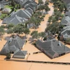  Cảnh ngập lụt do mưa lớn sau bão Harvey tại Sugar Land, Texas ngày 31/8. (nguồn: AFP/TTXVN)