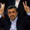 Cựu Tổng thống Iran Mahmoud Ahmadinejad sau khi đăng ký tranh cử Tổng thống tại Tehran ngày 12/4. (Nguồn: AFP/TTXVN)
