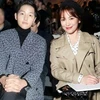 Song Joong Ki bảnh bao, Song Hye Kyo đẹp không tì vết dự show Dior