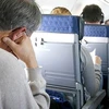 4 bài tập đơn giản giúp làm giảm mệt mỏi trên chuyến bay dài