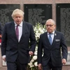 Ngoại trưởng Anh Boris Johnson (trái) và người đồng cấp Argentina Jorge Faurie. (Nguồn: heraldscotland.com)