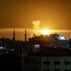 Khói bốc lên sau các cuộc không kích của Israel xuống dải Gaza ngày 3/6. (Nguồn: THX/TTXVN)