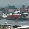 Toàn cảnh khách sạn và công viên tại đảo nghỉ dưỡng Sentosa của Singapore. (Nguồn: AFP/TTXVN)