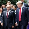 Tổng thống Mỹ Donald Trump và người đồng cấp Nga Vladimir Putin tại Hội nghị APEC diễn ra ở Đà Nẵng, Việt Nam. (Nguồn: Time)