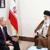 Tổng thống Nga Vladimir Putin và lãnh tụ tối cao Iran Ali Khamenei. Ảnh minh họa. (Nguồn: presstv.com)