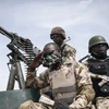Binh sỹ Nigeria tuần tra tại khu vực Damboa, bang Borno. (Nguồn: AFP/TTXVN)