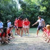 Hoạt động sôi nổi của sinh viên-thanh niên trong ngày đầu diễn ra trại Hè. (Ảnh: Hồng Tâm/Vietnam+)