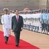 Chủ tịch nước Trần Đại Quang duyệt đội danh dự tại Lễ đón chính thức trong chuyến thăm cấp Nhà nước tới Cộng hòa Ấn Độ, ngày 3/3/2018, tại Thủ đô New Dehli. (Ảnh: Nhan Sáng/TTXVN)