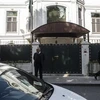 Cảnh sát phong tỏa bên ngoài tư dinh Tổng lãnh sự Saudi Arabia tại Istanbul, Thổ Nhĩ Kỳ sau khi nhà báo Jamal Khashoggi mất tích, ngày 16/10/2018. (Ảnh: AFP/TTXVN)