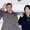 Tổng thống Moon Jae-in bà Phu nhân Kim Jung-sook đến Prague. (Nguồn: Yonhap)