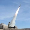 Tên lửa Sayad được phóng từ hệ thống tên lửa Talash trong cuộc diễn tập phòng không của Iran ngày 5/11/2018. (Ảnh: AFP/ TTXVN)
