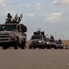 Lực lượng tự xưng Quân đội Quốc gia Libya do Tướng Khalifa Haftar đứng đầu, tiến về Tripoli ngày 3/4/2019. (Ảnh: AFP/TTXVN)