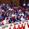 Thủ tướng Nguyễn Xuân Phúc và các đại biểu tham dự hội nghị xúc tiến đầu tư, Thương mại và Du lịch tỉnh Lào Cai 2019. (Ảnh: Thống Nhất/TTXVN)