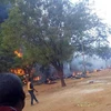 Thi thể các nạn nhân tại hiện trường vụ nổ xe chở xăng dầu ở thị trấn Morogoro, miền Đông Tanzania ngày 10/8/2019. (Ảnh: The Citizen/TTXVN)