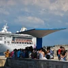 Một tàu du lịch của Mỹ rời La Habana, Cuba ngày 5/6/2019, sau khi chính quyền Mỹ áp đặt những biện pháp hạn chế du lịch đối với Cuba. (Ảnh: AFP/TTXVN)