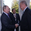 Tổng thống Nga Vladimir Putin (trái, phía trước) và Tổng thống Thổ Nhĩ Kỳ (phải) trong cuộc gặp tại Sochi (Nga) ngày 22/10/2019. (Ảnh: THX/TTXVN)