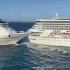 Tàu Glory (phải) va chạm với tàu Legend. (Nguồn: Reuters)