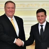 Ngoại trưởng Mike Pompeo và Tổng thống Volodymyr Zelensky. (nguồn: AFP)