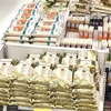 Gạo được bày bán với mẫu mã đa dạng trong các siêu thị tại thủ đô Bangkok. (Ảnh: Ngọc Quang/TTXVN)