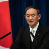 Thủ tướng Nhật Bản Yoshihide Suga phát biểu tại cuộc họp báo ở Tokyo. (Ảnh: AFP/TTXVN)