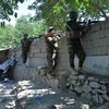 Lực lượng an ninh Afghanistan trong chiến dịch truy quét phiến quân Taliban. (Ảnh: AFP/TTXVN)