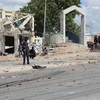 Hiện trường một vụ đánh bom tại Mogadishu, Somalia. (Ảnh: THX/TTXVN)