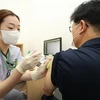 Hàn Quốc: Tiêm kết hợp 2 loại vaccine sản sinh kháng thể gấp 6 lần