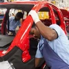 Ford đóng cửa nhà máy, công nhân Ấn Độ tìm trợ giúp từ chính quyền