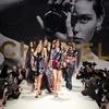 BST Xuân Hè 2022 của Chanel hồi sinh thời trang thập niên 80-90 