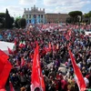 Hàng chục nghìn người tham gia biểu tình chống phátxít tại Italy
