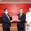 Hình ảnh Thủ tướng gặp đại diện cộng đồng người Việt tại Nhật Bản