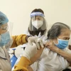 Hà Nội: Đến tận nhà tiêm vaccine cho người có nguy cơ cao