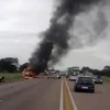 Tai nạn giao thông nghiêm trọng tại Nam Phi, 16 người bị chết cháy 