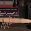 Iran ra mắt tên lửa đạn đạo mới có tầm bắn lên tới 1.450km