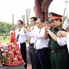 Chủ tịch nước dâng hương tưởng niệm anh hùng liệt sỹ tại Quảng Trị 