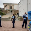 860 nhân viên an ninh, cảnh sát Đức liên hệ với phần tử cực đoan 