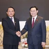 Chủ tịch Quốc hội Vương Đình Huệ tiếp Bộ trưởng Bộ Tài chính Lào