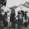 Tiếp nhận tập album ảnh các ngành nghề ở Việt Nam đầu thế kỷ 20