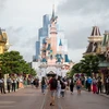 Disney ra gói tour trọn gói toàn bộ 12 công viên trên khắp thế giới