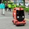 Ba công ty Nhật Bản thử nghiệm dùng robot tự hành để giao hàng