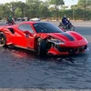 Hà Nội: Thông tin ban đầu vụ xe ôtô Ferrari gây tai nạn giao thông