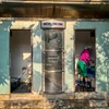 Hà Nội: Nhà vệ sinh công cộng vừa thiếu vừa bị 'bỏ hoang'