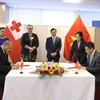 Việt Nam-Tonga ký kết thông cáo chung về thiết lập Quan hệ Ngoại giao