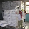 Lương thực viện trợ cho Triều Tiên thông qua Chương trình Lương thực Thế giới (WFP), tại Huichon, tỉnh Chagang, Triều Tiên. (Ảnh: AFP/TTXVN)