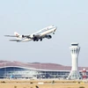 Một chiếc máy bay của Air China cất cánh từ sân bay quốc tế Đại Hưng Bắc Kinh. (Ảnh: China Daily)