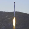 Triều Tiên phóng thử tên lửa mang vệ tinh thực nghiệm tại bãi phóng vệ tinh Sohae ở Tongchang-ri. (Ảnh: AFP/TTXVN)