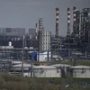 Nhà máy lọc dầu của Gazprom ở ngoại ô Moskva, Nga. (Ảnh: AFP/TTXVN)